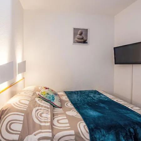 Appartement Les Coteaux De La Nartelle-35 By Interhome *